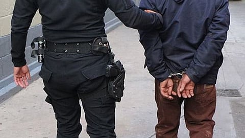 El detenido será presentado ante el órgano jurisdiccional que habrá de resolver su situación legal