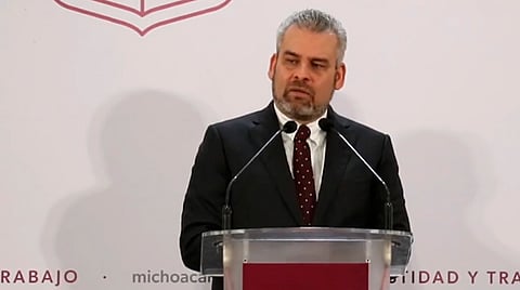 Se sabe que una parte del contrato se pagó y la otra no, dice Bedolla