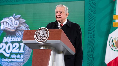 Expresó que si los centros comerciales ya están abiertos, las escuelas también deben ya abrir sus puertas