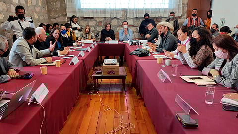 La funcionaria desglosó que la exigencia de los sindicalizados de la educación se divide en 75 millones de pesos para pago de trabajadores