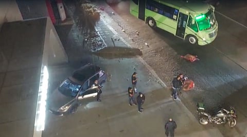 El conductor del tráiler huyó