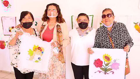 La finalidad fue llevar un momento de alegría a las personas de la tercera edad