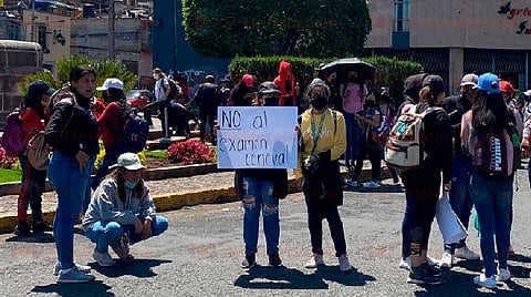 Puntualizó que si se aplica el examen Ceneval se debe revisar quiénes ingresan, quiénes sacan fichas, cuáles son los resultados, para después revisar también cómo se conforma la lista de inscripción