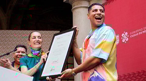 Cabe señalar que no se dio una fecha exacta en la que se realizará el concierto, por lo que les pidió a los fans estar al pendiente