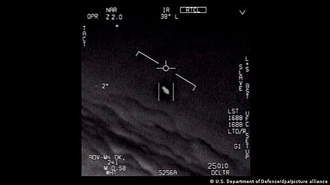 Pilotos militares reportan haber visto varios fenómenos