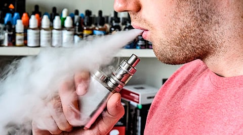 En Morelia, dos jóvenes con lesiones pulmonares por vapear