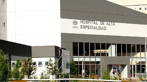 Explicó que este Hospital de Alta Especialidad trabaja con el sistema de referencias y contrarreferencias,