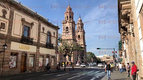 Soplará viento de ligero a moderado variable, con algunas rachas fuertes
