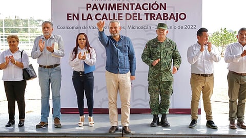La presidenta municipal de Coalcomán agradeció al gobernador la visita