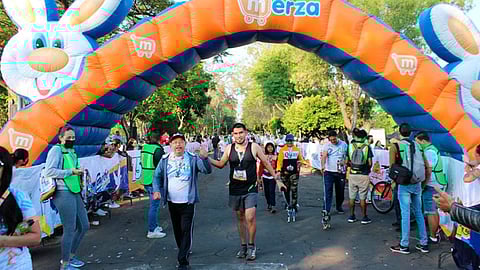 Familias zamoranas festejan el Día del Padre en la Carrera Merza "Unidos por paz"