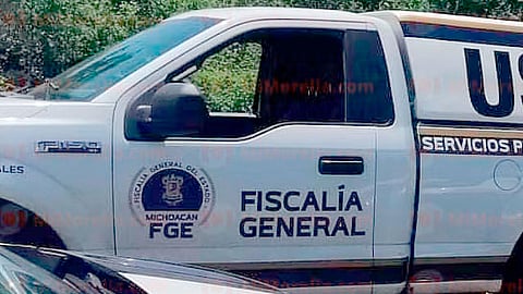 Se trata de un hombre de entre 30 y 35 años de edad y estatura aproximada de 1.66 metros; complexión media y cabello castaño claro ondulado