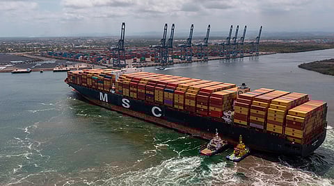 Regresa a puerto de Lázaro Cárdenas el MSC Amsterdam, barco gigante