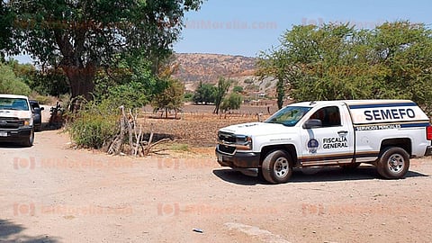 Michoacán: localizan cadáver en auto abandonado