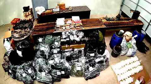 Rescatan a víctima de secuestro y aseguran arsenal durante búsqueda de "El Chueco"