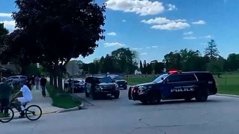 Enterraban a un hombre que murió a manos de la policía