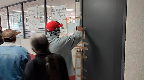 Michoacán: CNTE roja libera oficinas de la SEE tomadas por la CNTE azul