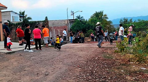 Con faena de limpieza también denuncian desinterés de las autoridades