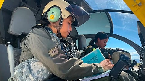 Se gradúan 2 primeras mujeres pilotos navales de ala móvil de la Armada de México