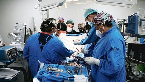 Con la incorporación de médicos cubanos, Colima cuenta con 310 médicos especialistas de 319 que se necesitan; es la primera entidad cercana al 100 por ciento de cobertura