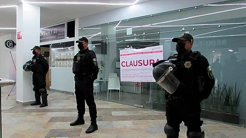 Clausuran clínicas clandestinas de cirugía estética por graves infracciones