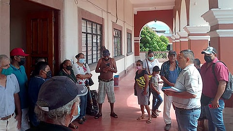 Solicitan introducción de obras y servicios en las colonias más humildes