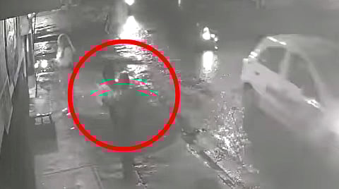 Llaman en redes a tener "cuidado cuando reciban billetes