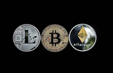 Las criptomonedas tuvieron un gran atractivo por ser divisas totalmente independientes sin regulación de entidad financiera o gobierno alguno