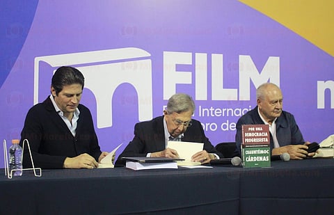 En Morelia, Cuauhtémoc Cárdenas presenta su libro "Por una Democracia Progresista"