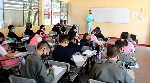 Llama SEE a no afectar a familias con toma y a mantener clases a favor de los niños