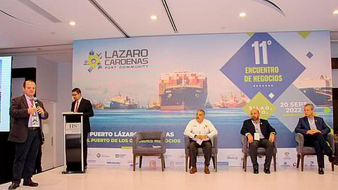 Sedeco y la Asipona Lázaro Cárdenas promueven el puerto ante empresarios de comercio exterior