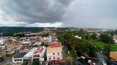 Pronostican martes nublado con lluvias ligeras en Morelia