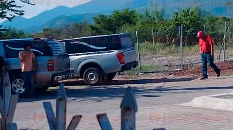 La arrestan por su presunta participación en homicidio de madre e hija en Apatzingán