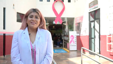 La mastografía es un estudio radiográfico con el que se obtiene una imagen de los tejidos de las glándulas de las mamas