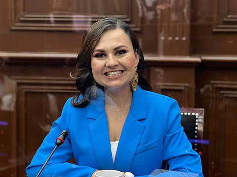 Llama Fernanda Álvarez a atender nuevos lineamientos ahora que el cubrebocas no es obligatorio