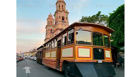 Llega a Morelia recorrido "Desentierro en el tranvía" con mezcal, leyendas y más