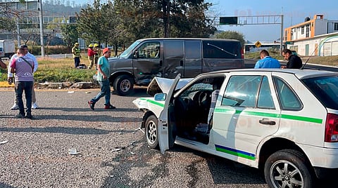 Choque entre 2 vehículos deja 5 heridos en la Morelia-Pátzcuaro