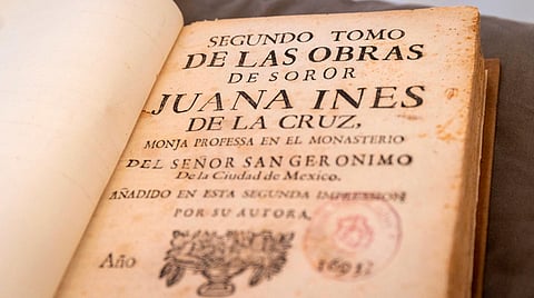 Recuperan libros de Sor Juana Inés de la Cruz que estaban de contrabando en EU