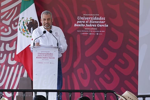 Solicita Bedolla a AMLO reconocer a la UMSNH como Universidad Nacional