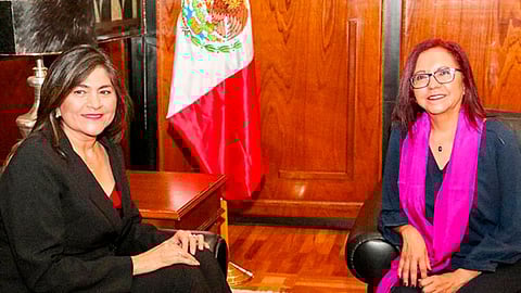 Ha sido profesora frente a grupo durante 33 años en primaria y secundaria