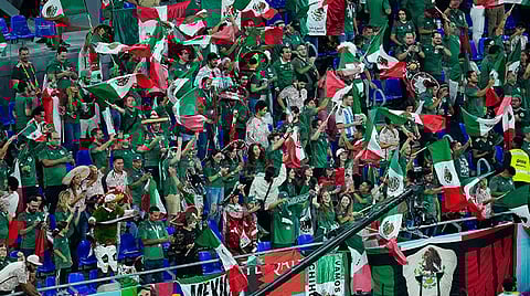 Abre FIFA investigación contra México por "porras" en el Mundial de Qatar