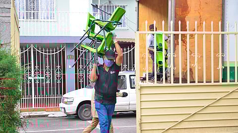 Inicia SEE entrega histórica de butacas a escuelas en Michoacán