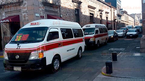 Bedolla y transportistas acuerdan agenda para modernizar el servicio público