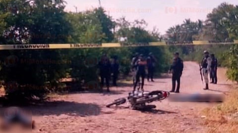 Víctima en huerta de Hipólito Mora sí habría disparado un arma, revela prueba