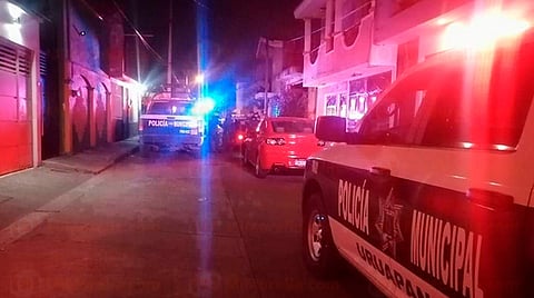 Se opone a robo de camioneta y le disparan, en Uruapan