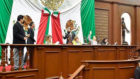 Transparentan diputados recursos asignados al municipio de Indaparapeo