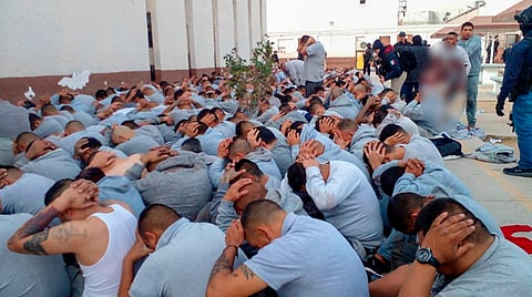 Pantallas, armas y más de un millón de pesos en la celda de “El Neto” en Chihuahua