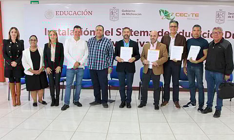 Firma Cecytem convenio con empresarios gráficos para implementar Modelo de Educación Dual