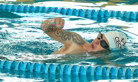 La natación es uno de los deportes más completos que existen, ya que ejercita todos los músculos del cuerpo