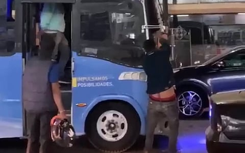 Morelia: hombres en presunto estado de ebriedad pelean con chofer de Centros Comerciales