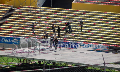 Ya instalan escenario para Julión Álvarez en el Morelos; la cita, este sábado